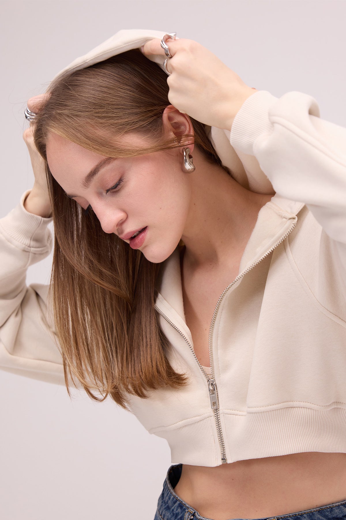 Stone_Raised-Hooded-Crop-Sweatshirt-addax