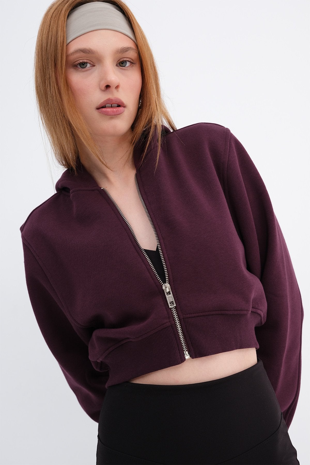 Gardenia_Raised-Hooded-Crop-Sweatshirt-addax
