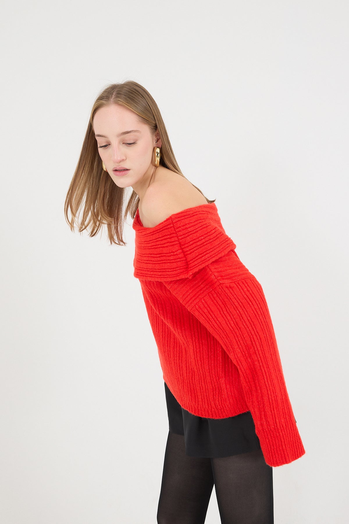 Red_Boat-Neck-Long-Sleeve-Knit-Sweater-addax