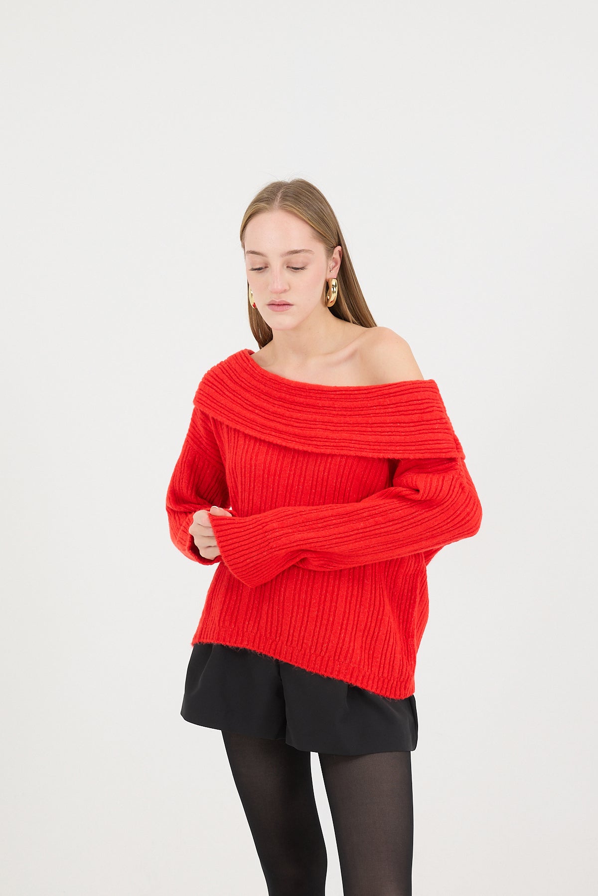 Red_Boat-Neck-Long-Sleeve-Knit-Sweater-addax
