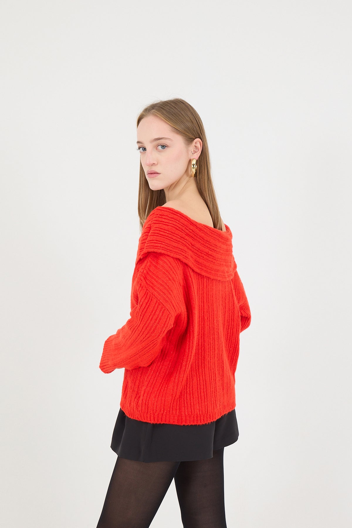 Red_Boat-Neck-Long-Sleeve-Knit-Sweater-addax