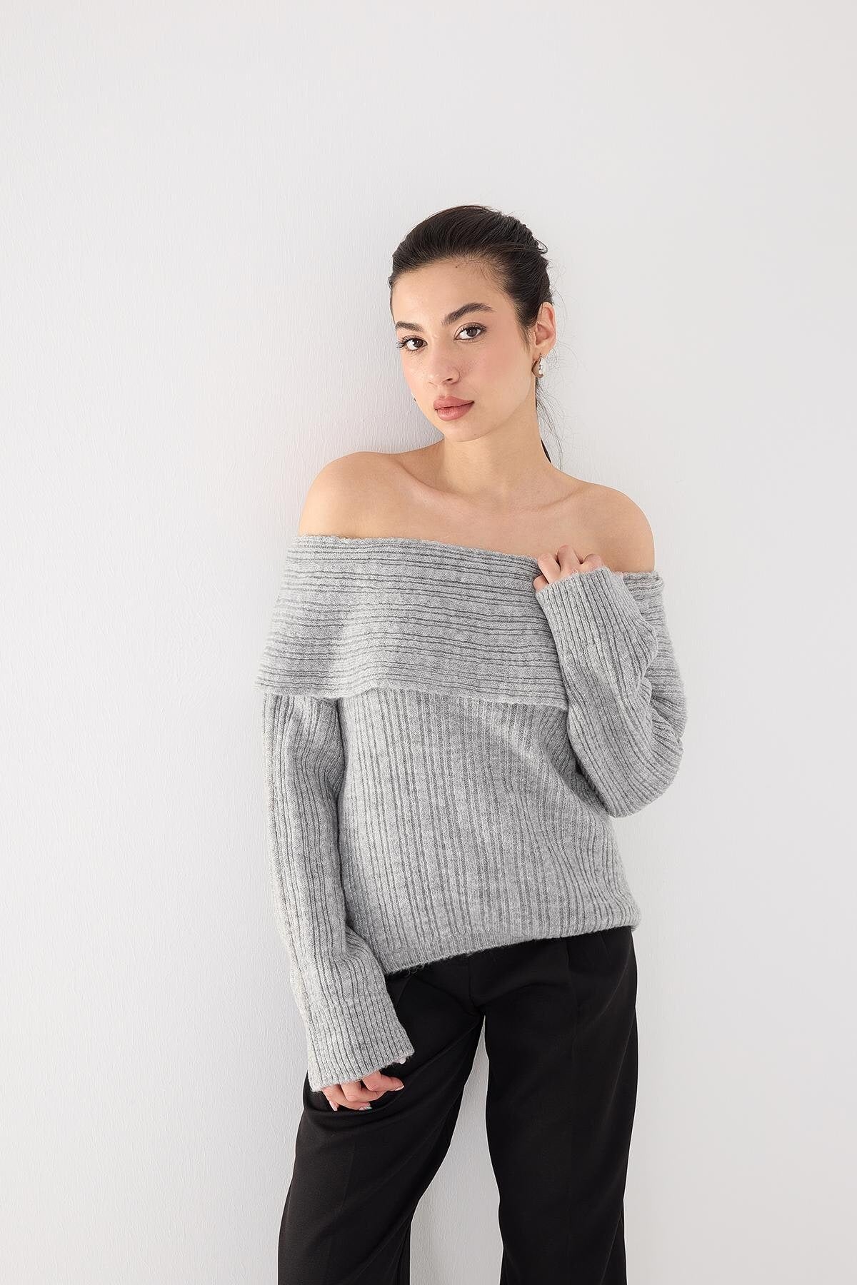 Grey_Boat-Neck-Long-Sleeve-Knit-Sweater-addax