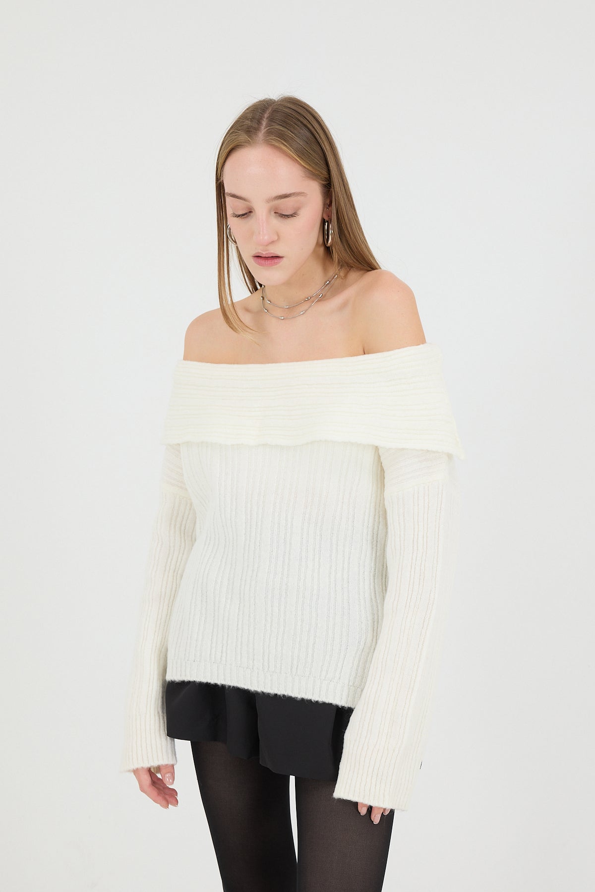 Ecru_Boat-Neck-Long-Sleeve-Knit-Sweater-addax