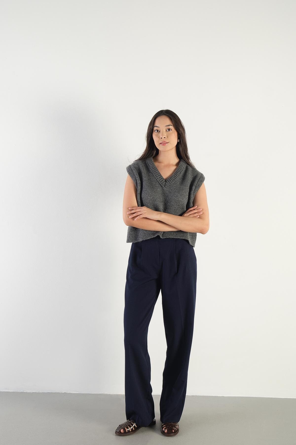 Charcoal_V-Neck-Knit-Vest-addax