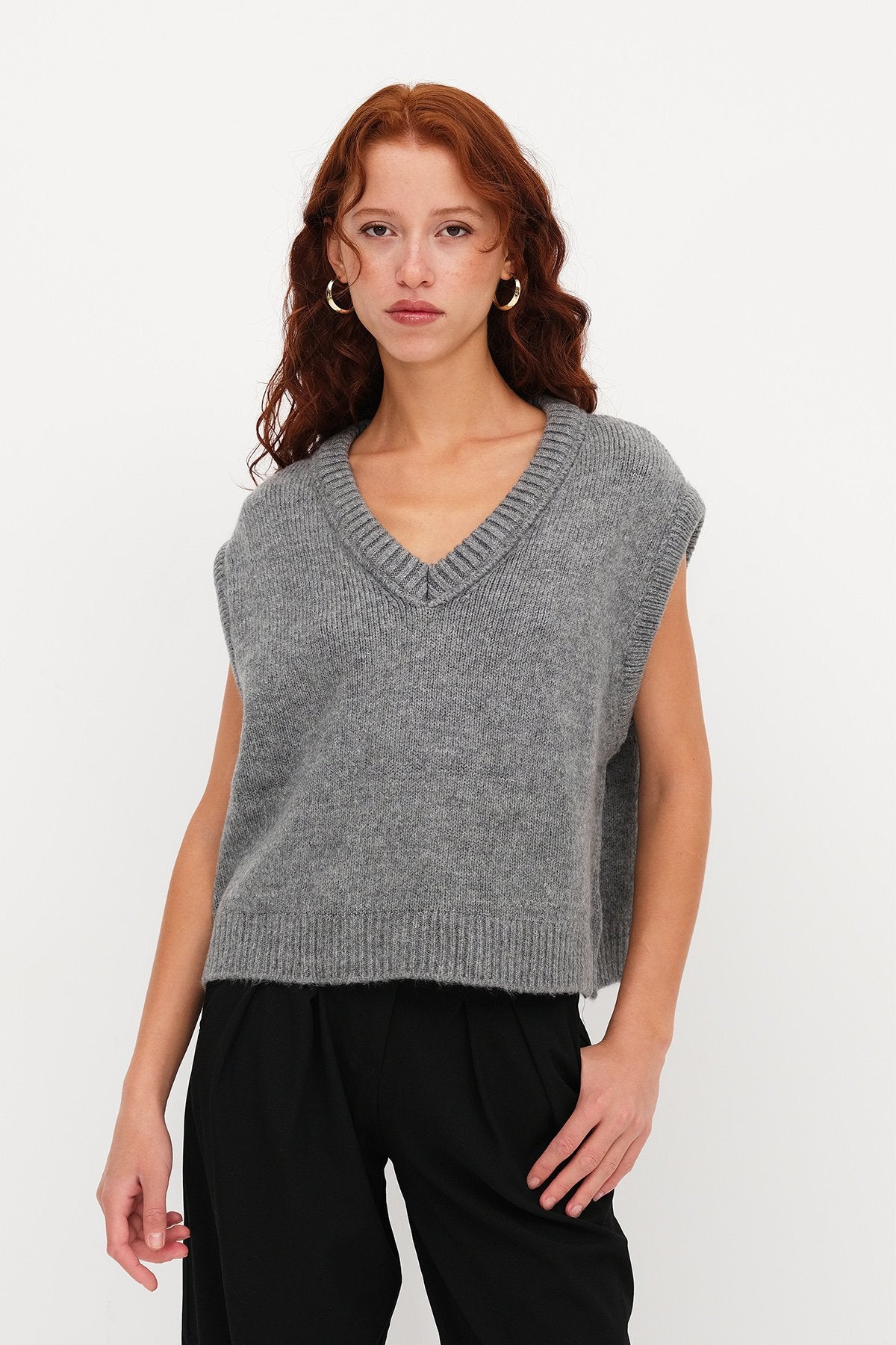 Grey_V-Neck-Knit-Vest-addax