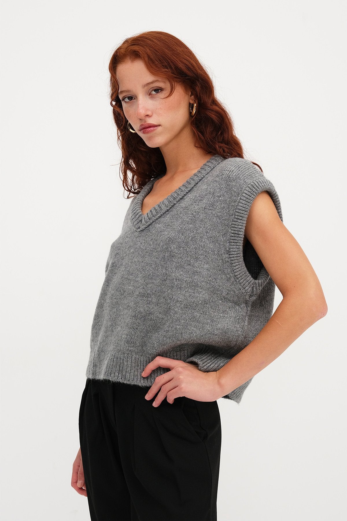 Grey_V-Neck-Knit-Vest-addax