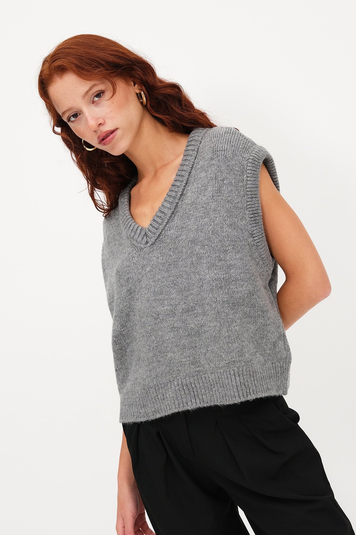 Grey_V-Neck-Knit-Vest-addax