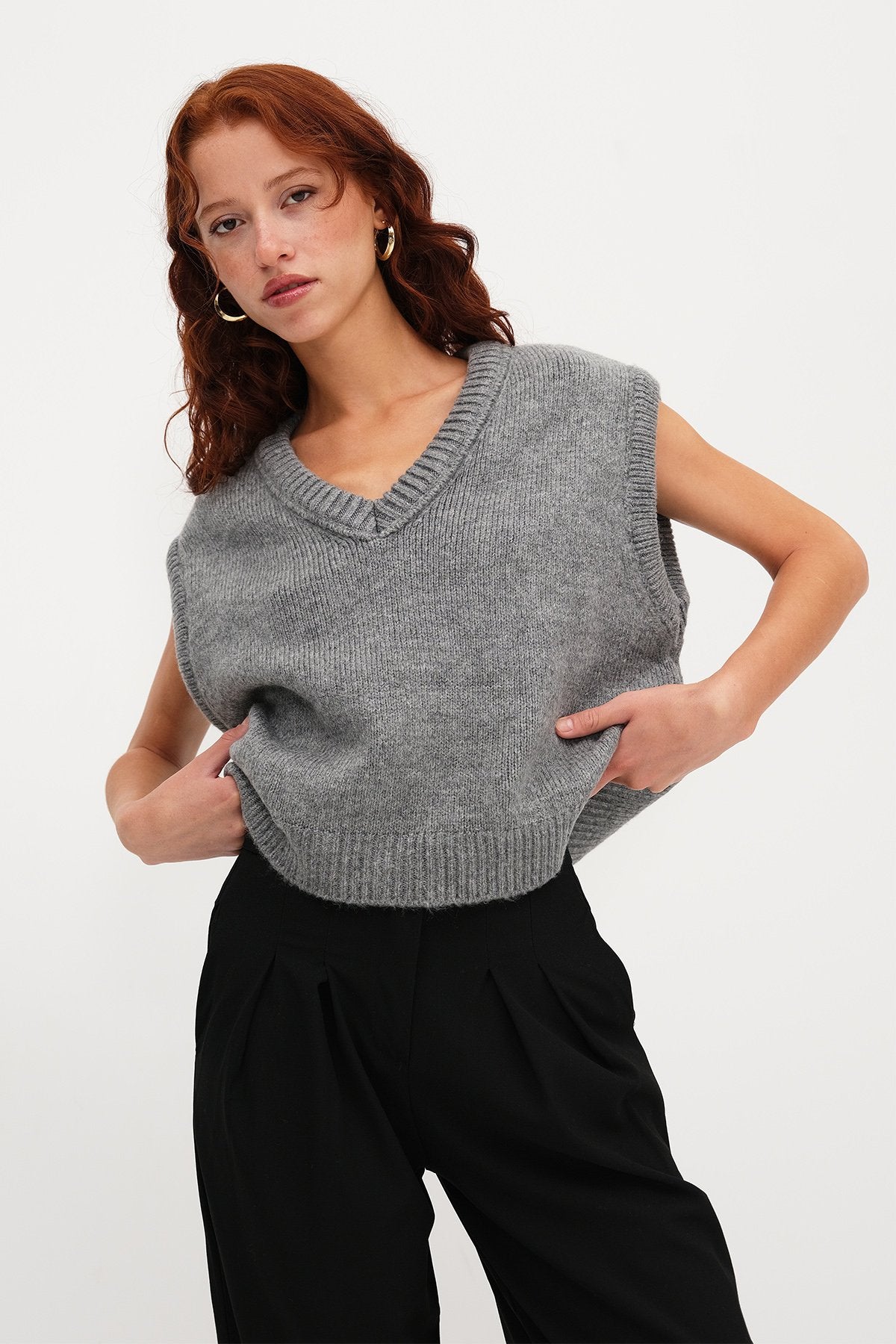 Grey_V-Neck-Knit-Vest-addax