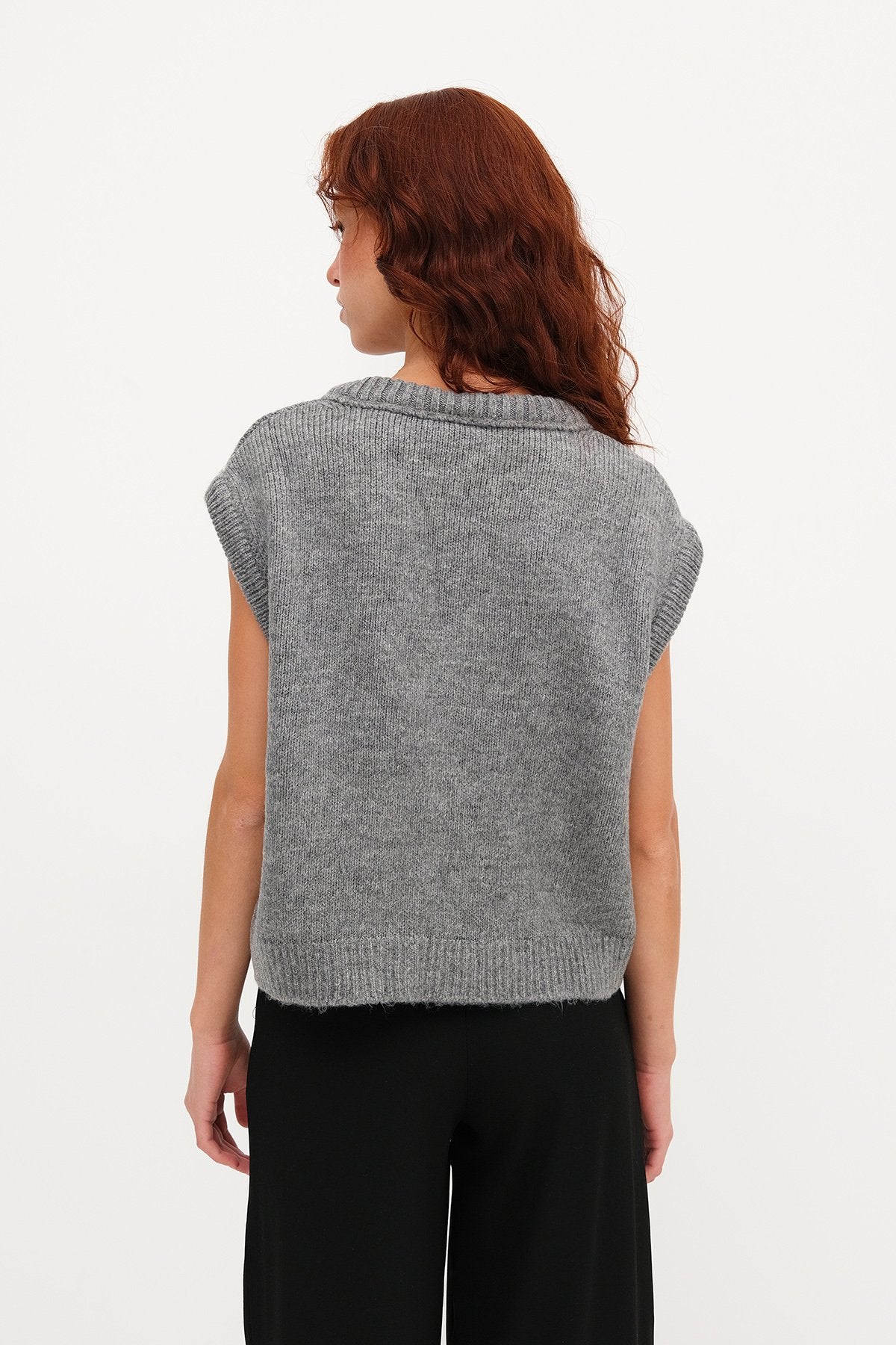Grey_V-Neck-Knit-Vest-addax