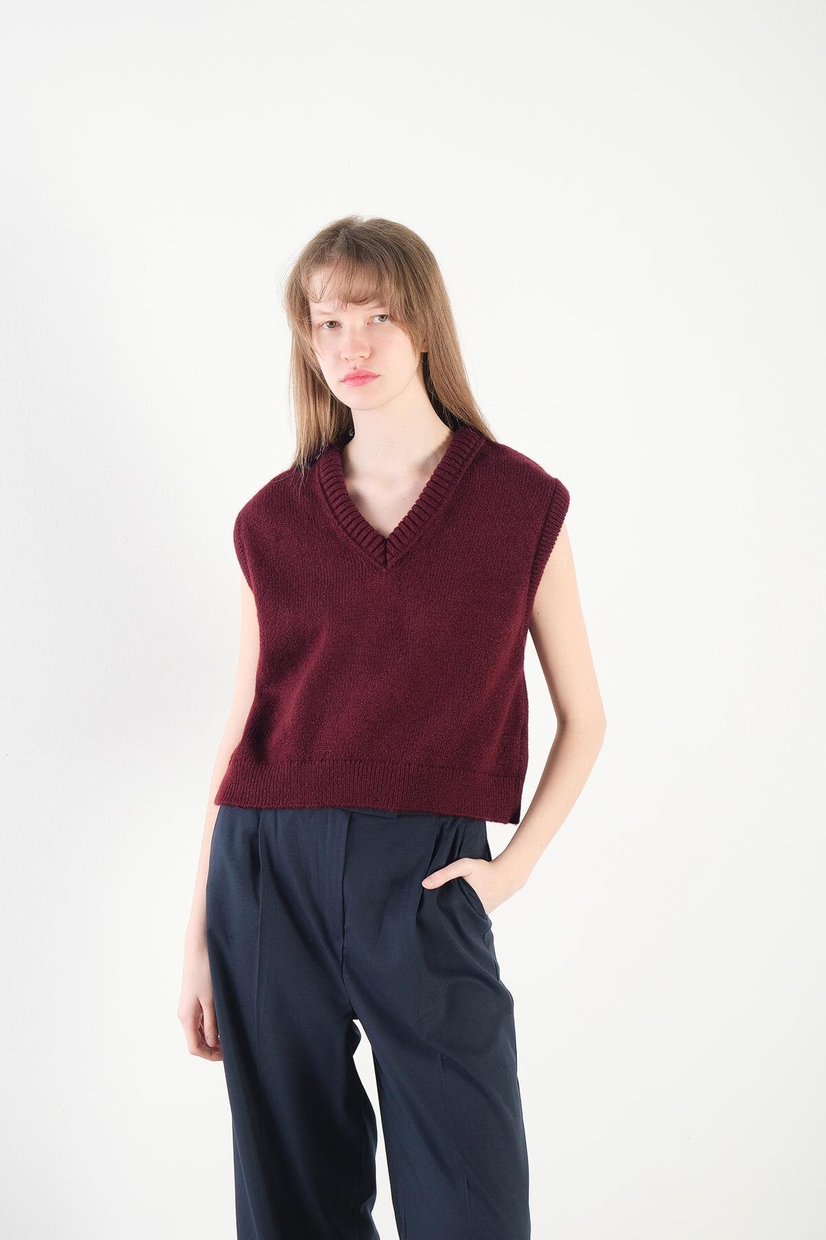 Burgundy_V-Neck-Knit-Vest-addax