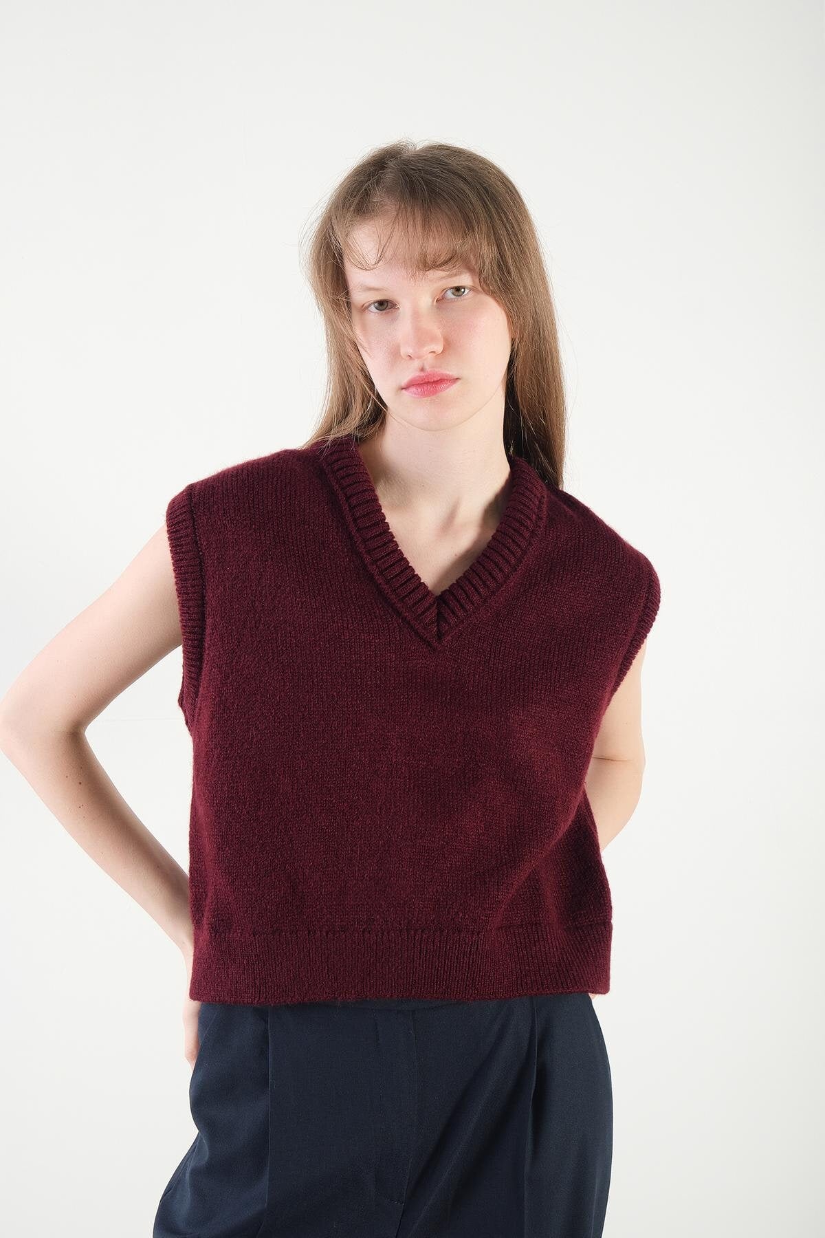 Burgundy_V-Neck-Knit-Vest-addax