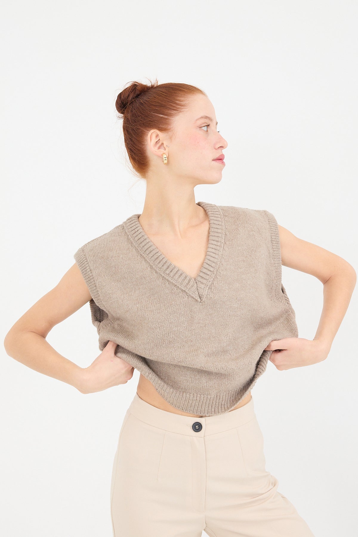 Light-Taupe_V-Neck-Knit-Vest-addax