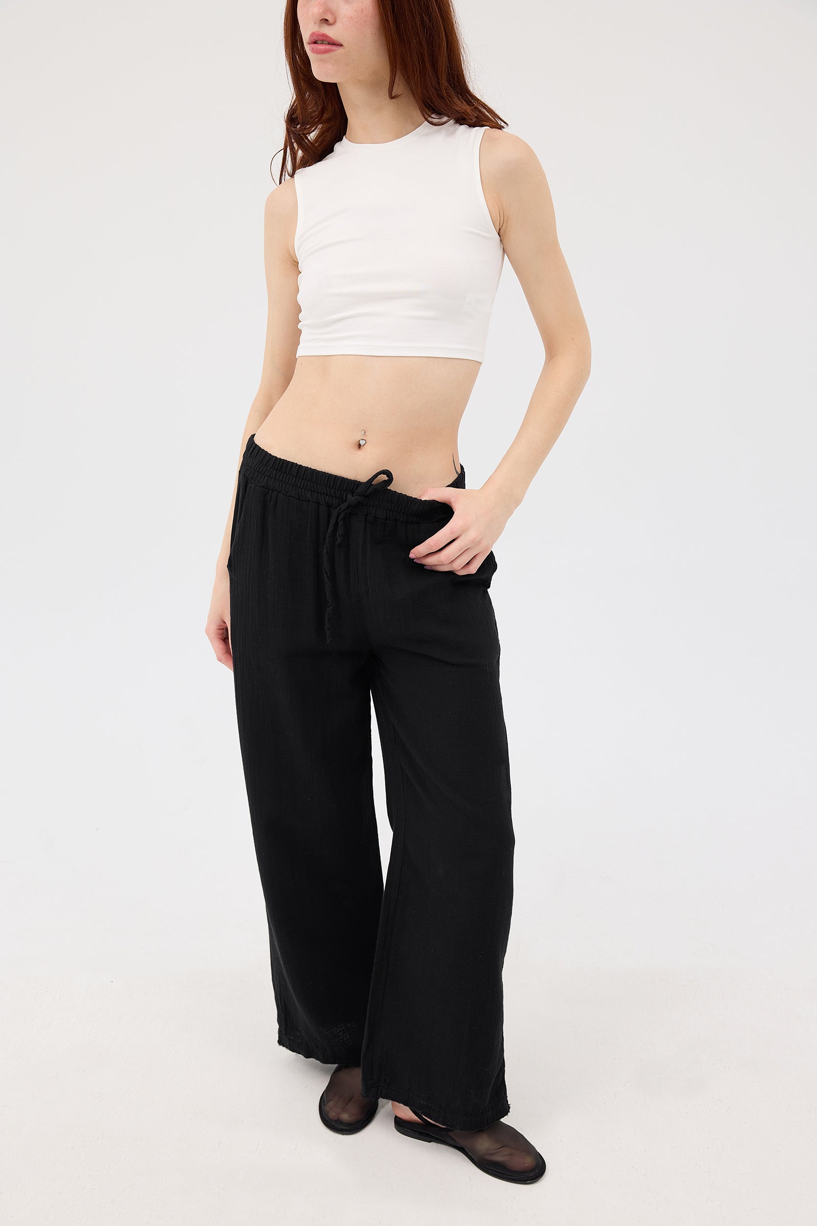 Black_Wide-Leg-Trousers-With-Elastic-Waist-addax
