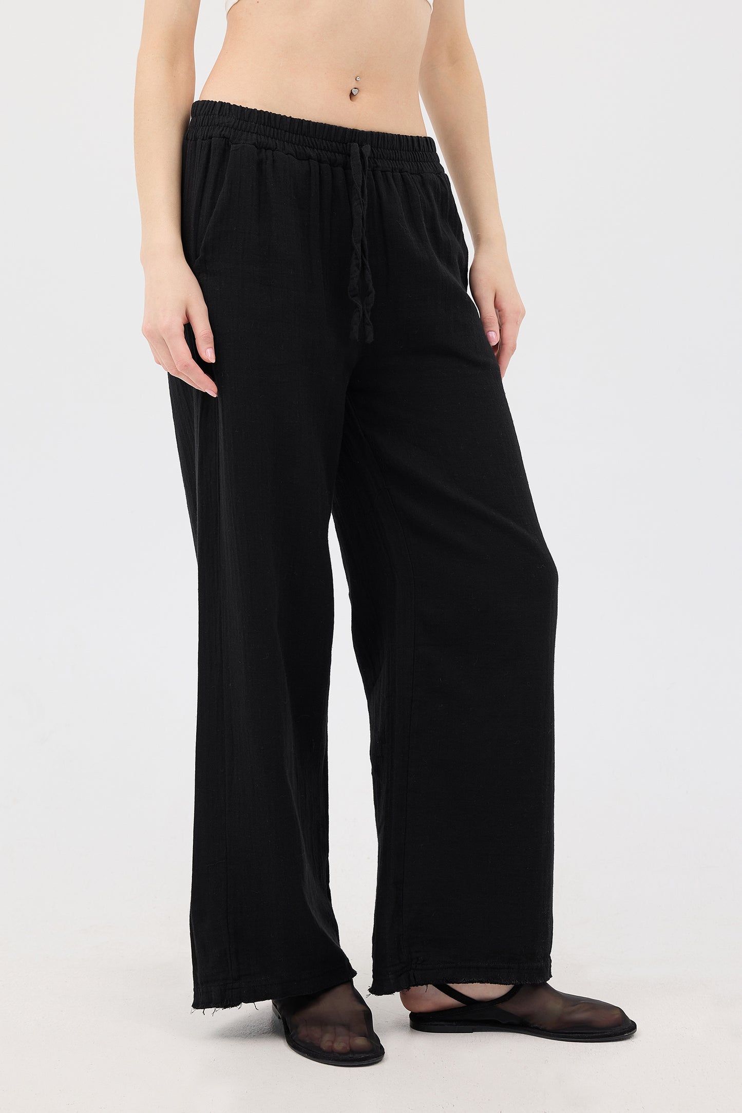 Black_Wide-Leg-Trousers-With-Elastic-Waist-addax