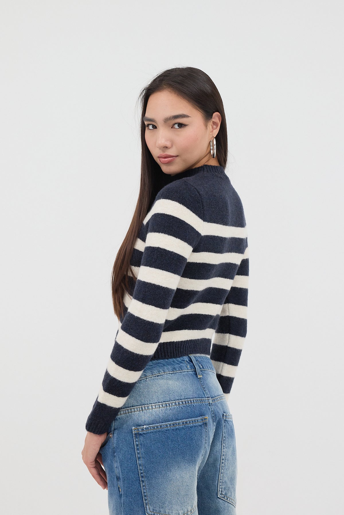 Night-Blue---Beige_High-Collar-Striped-Knitwear-Sweater-addax