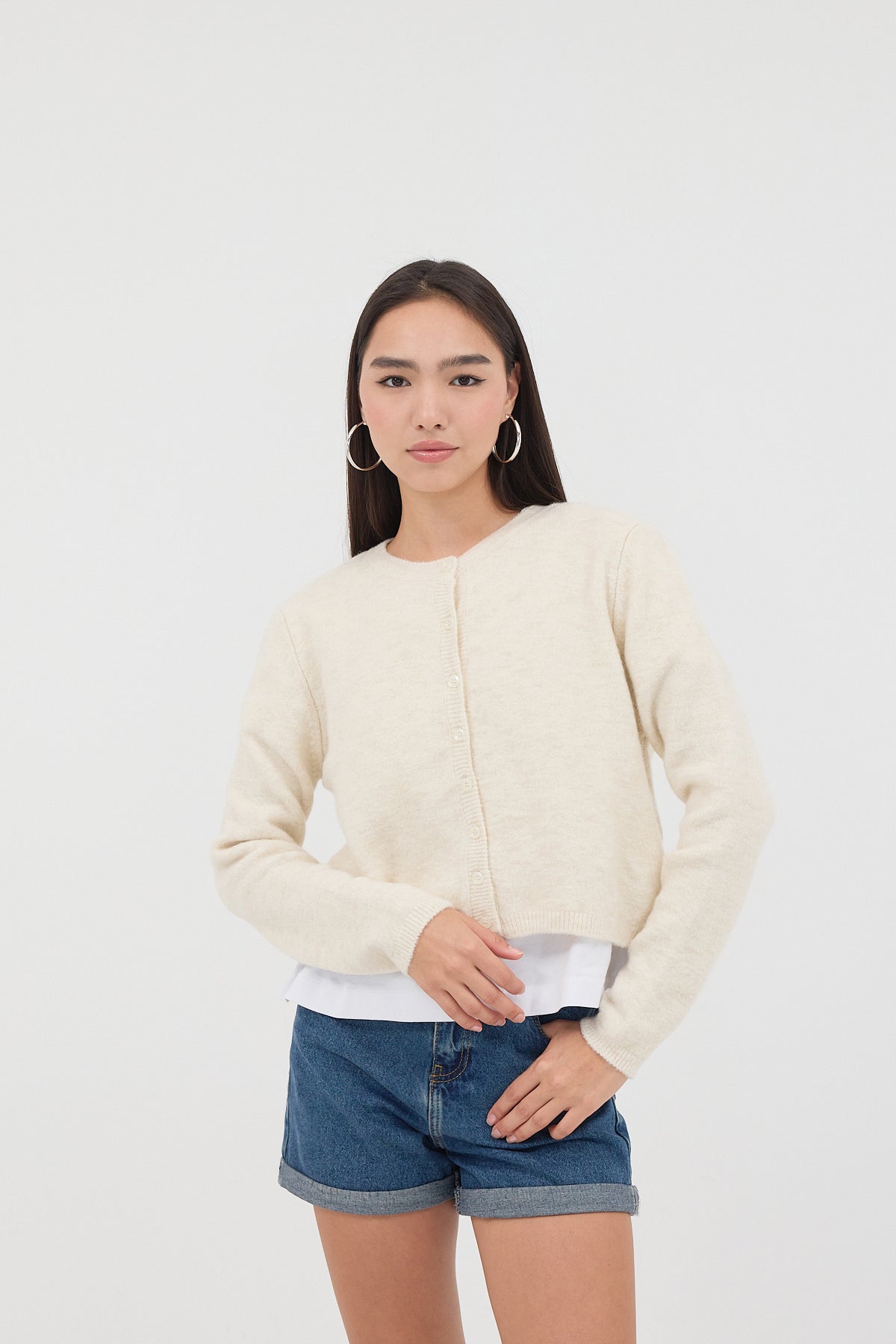 Beige_Crew-Neck-Buttoned-Knitwear-Cardigan-addax
