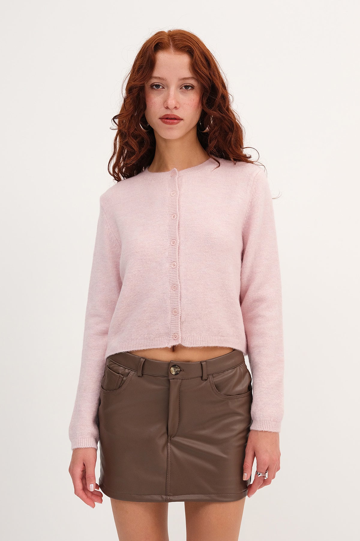 Lotus_Crew-Neck-Buttoned-Knitwear-Cardigan-addax