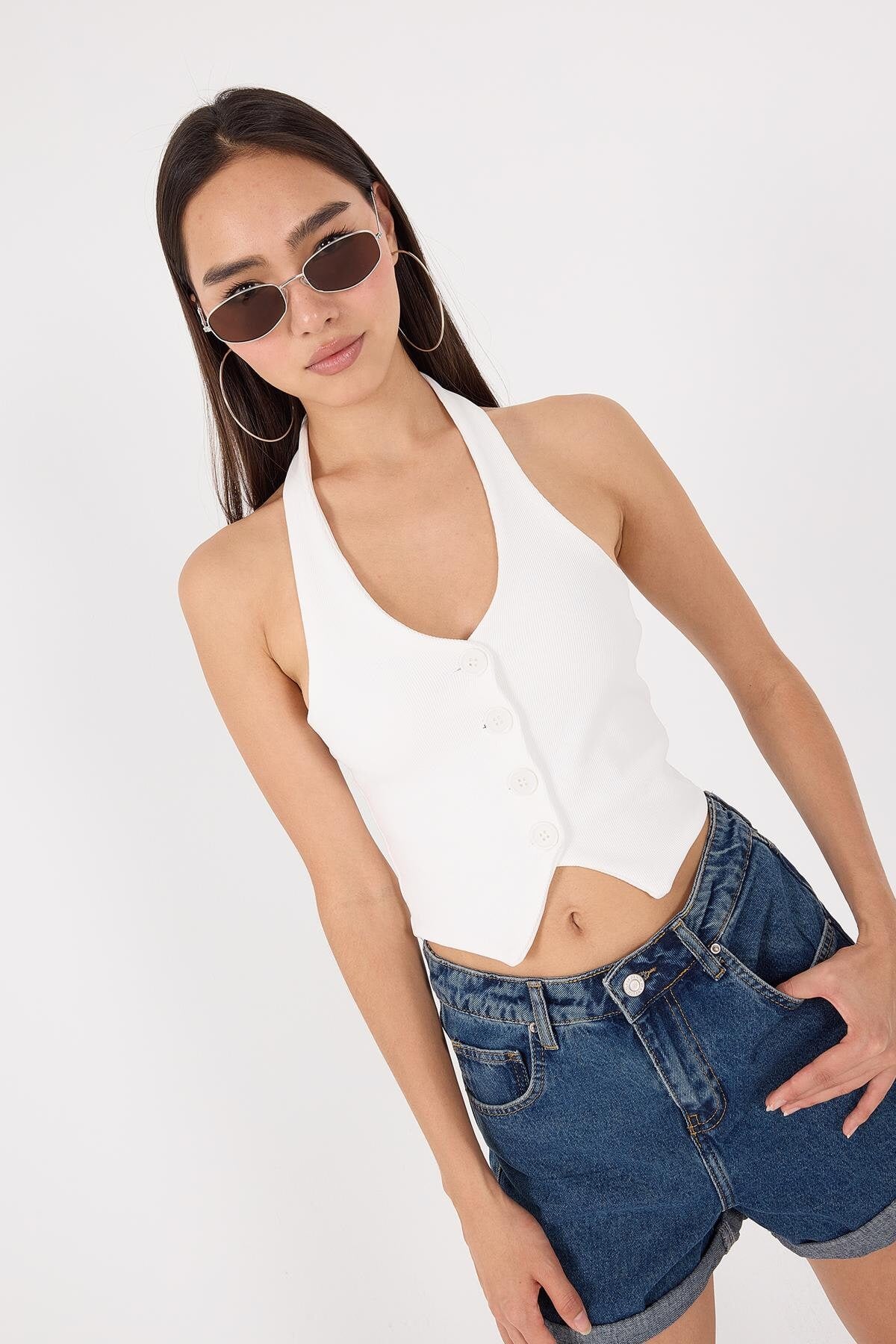 Ecru_Neck-Buttoned-Vest-addax