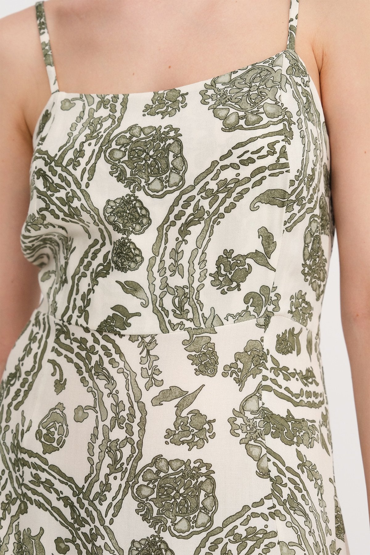 Oil-Green_Long-Dress-With-Printed-addax