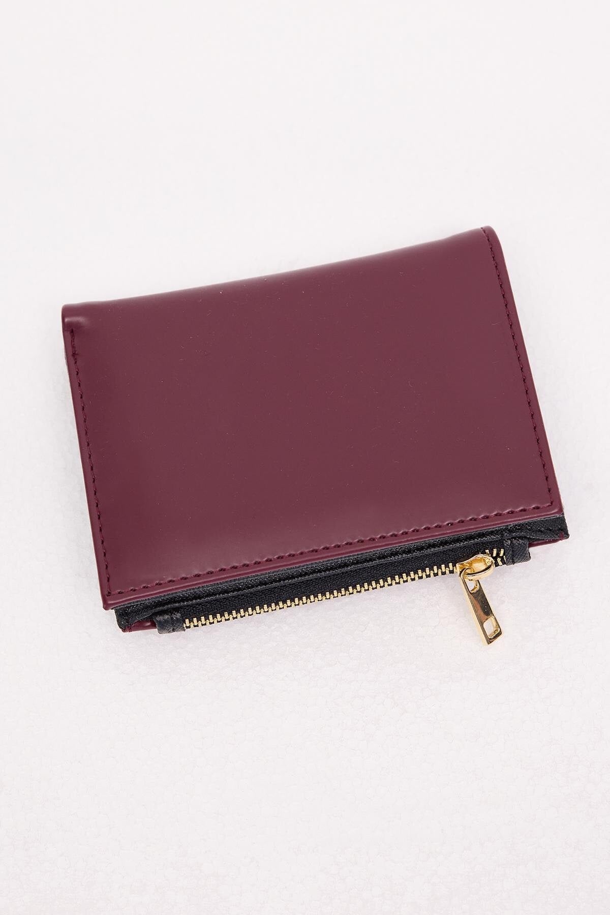 Burgundy_Wallet-addax