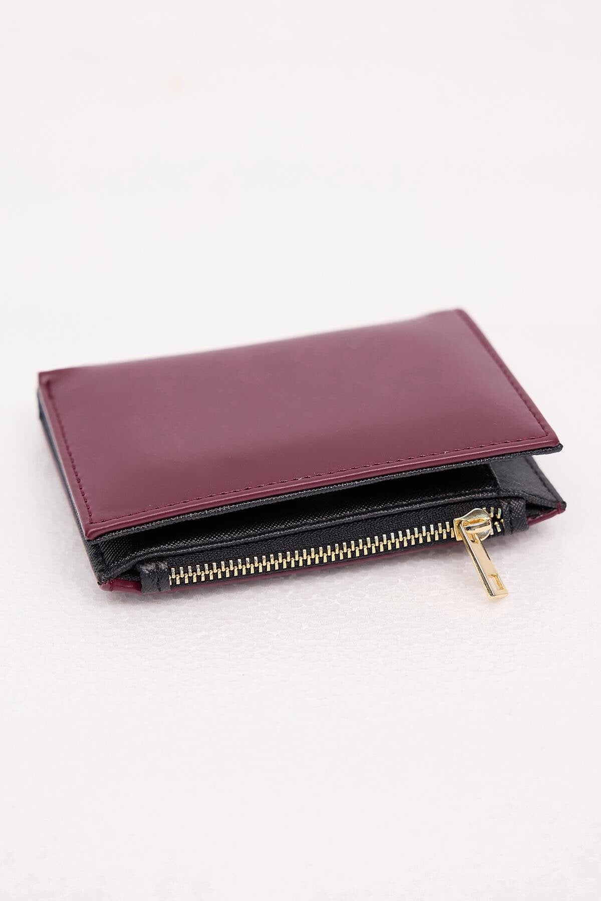 Burgundy_Wallet-addax
