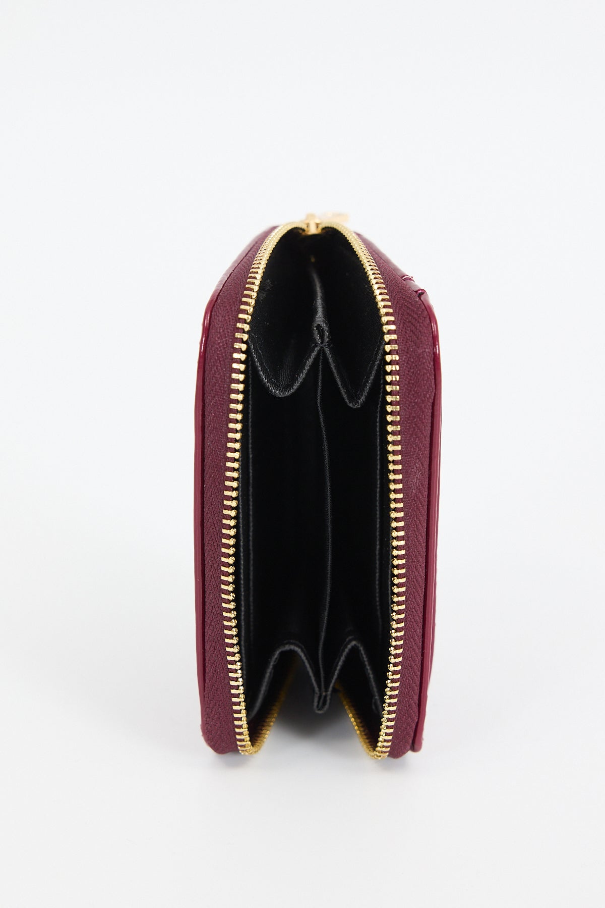 Burgundy_Zip-Patent-Wallet-addax
