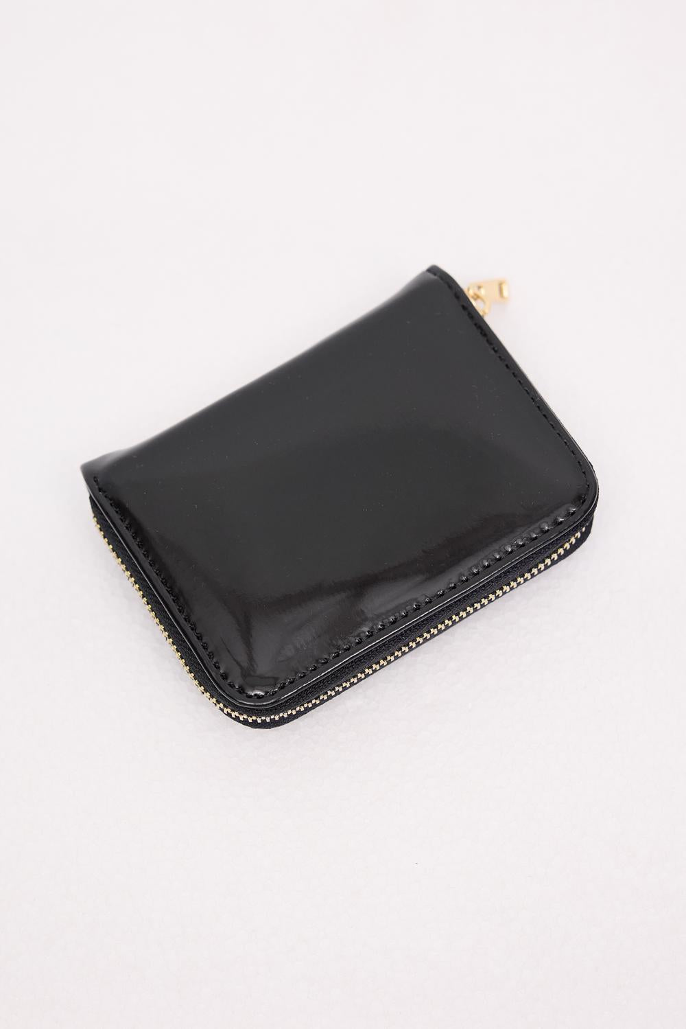 Black_Zip-Up-Patent-Leather-Wallet-addax
