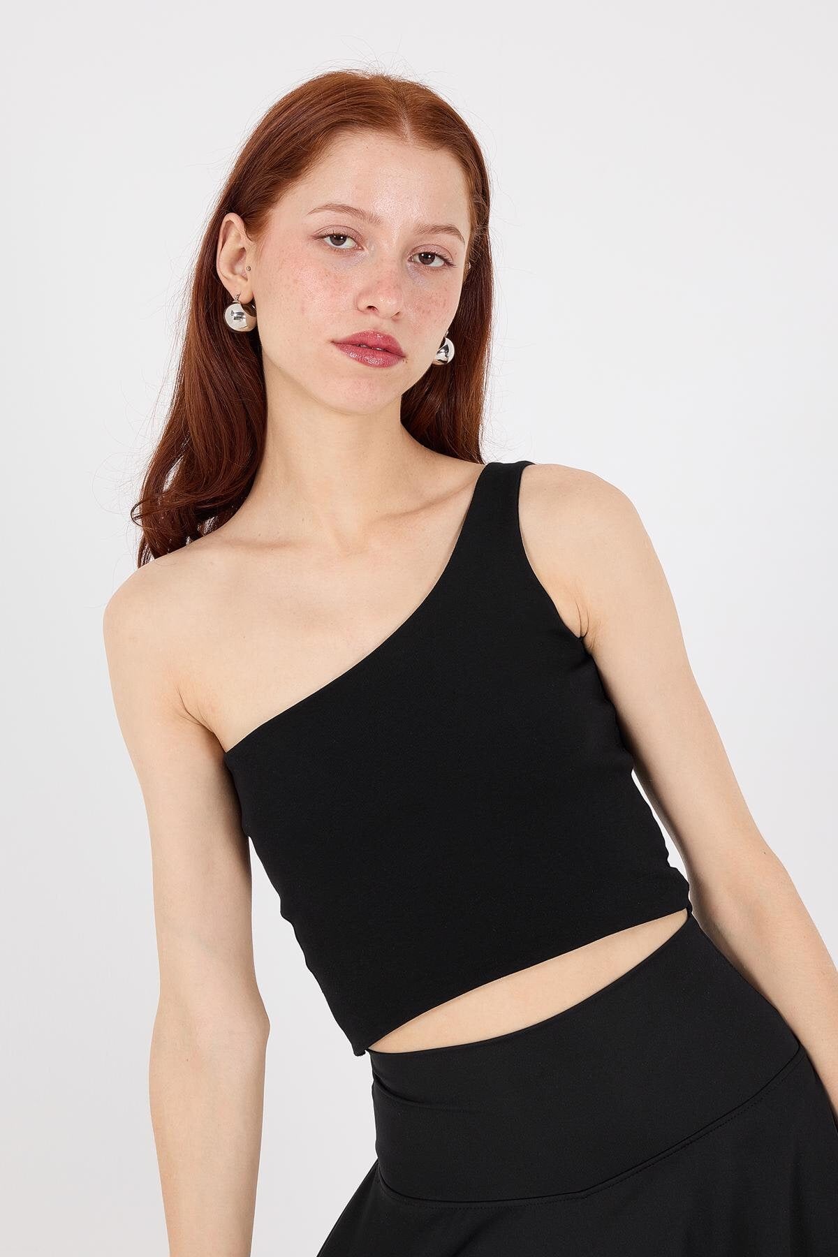 Black_One-Shoulder-Short-Tank-Top-addax