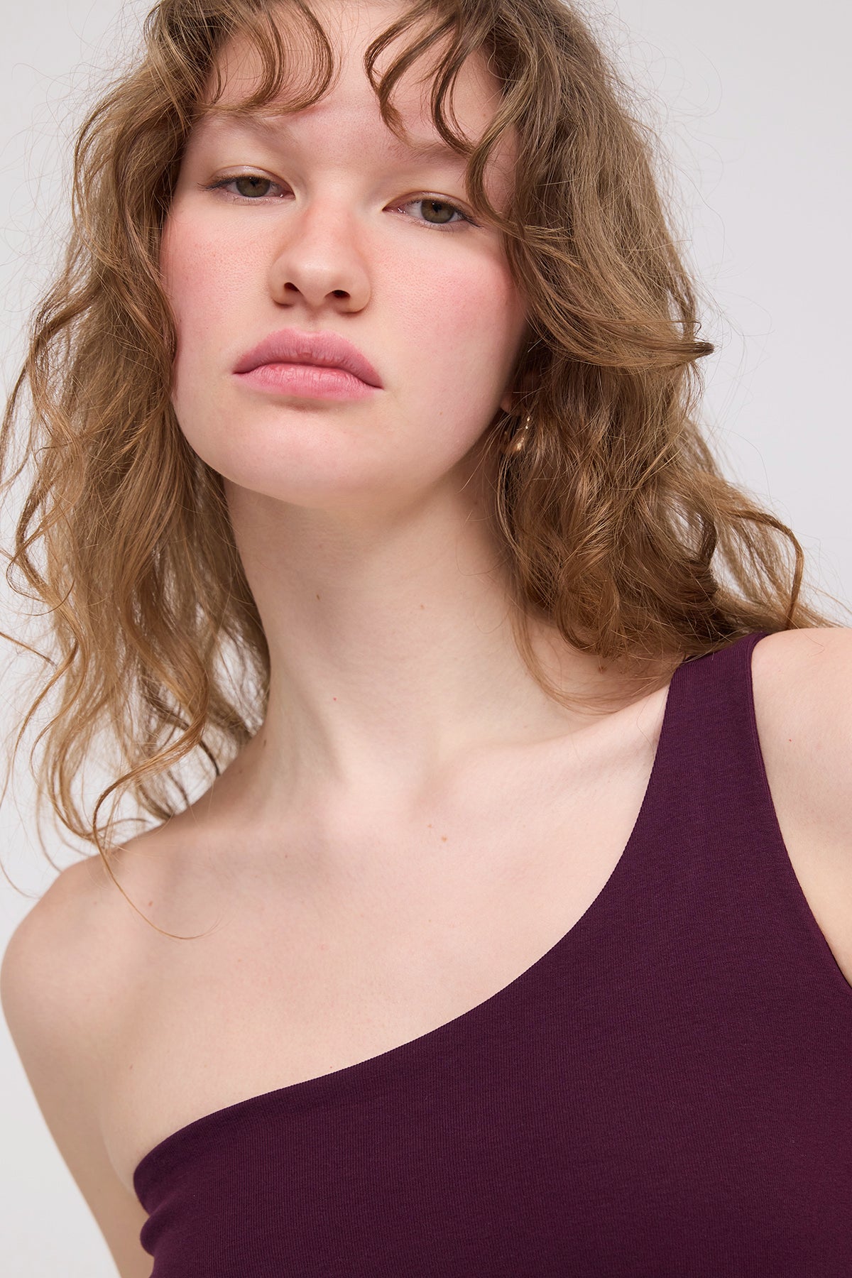 Gardenia_One-Shoulder-Short-Tank-Top-addax
