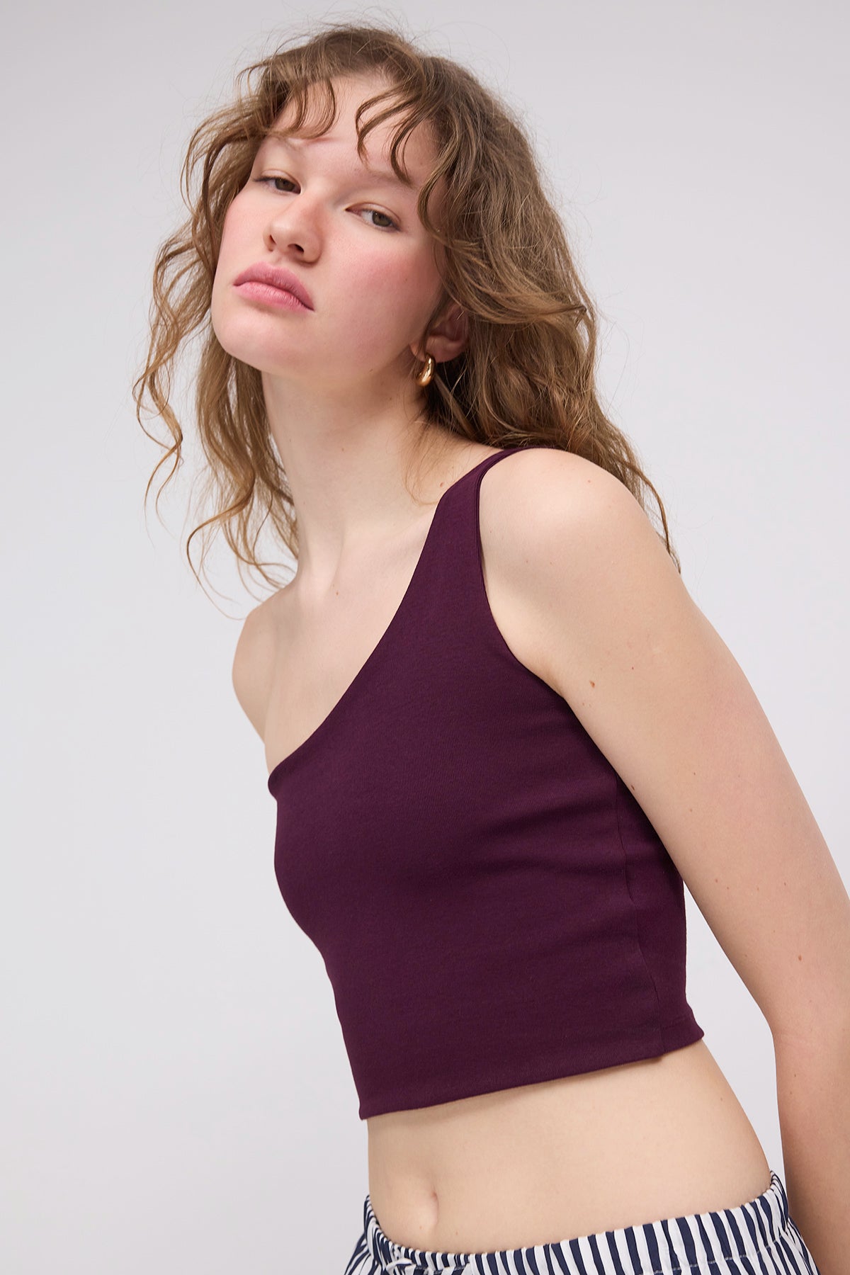 Gardenia_One-Shoulder-Short-Tank-Top-addax