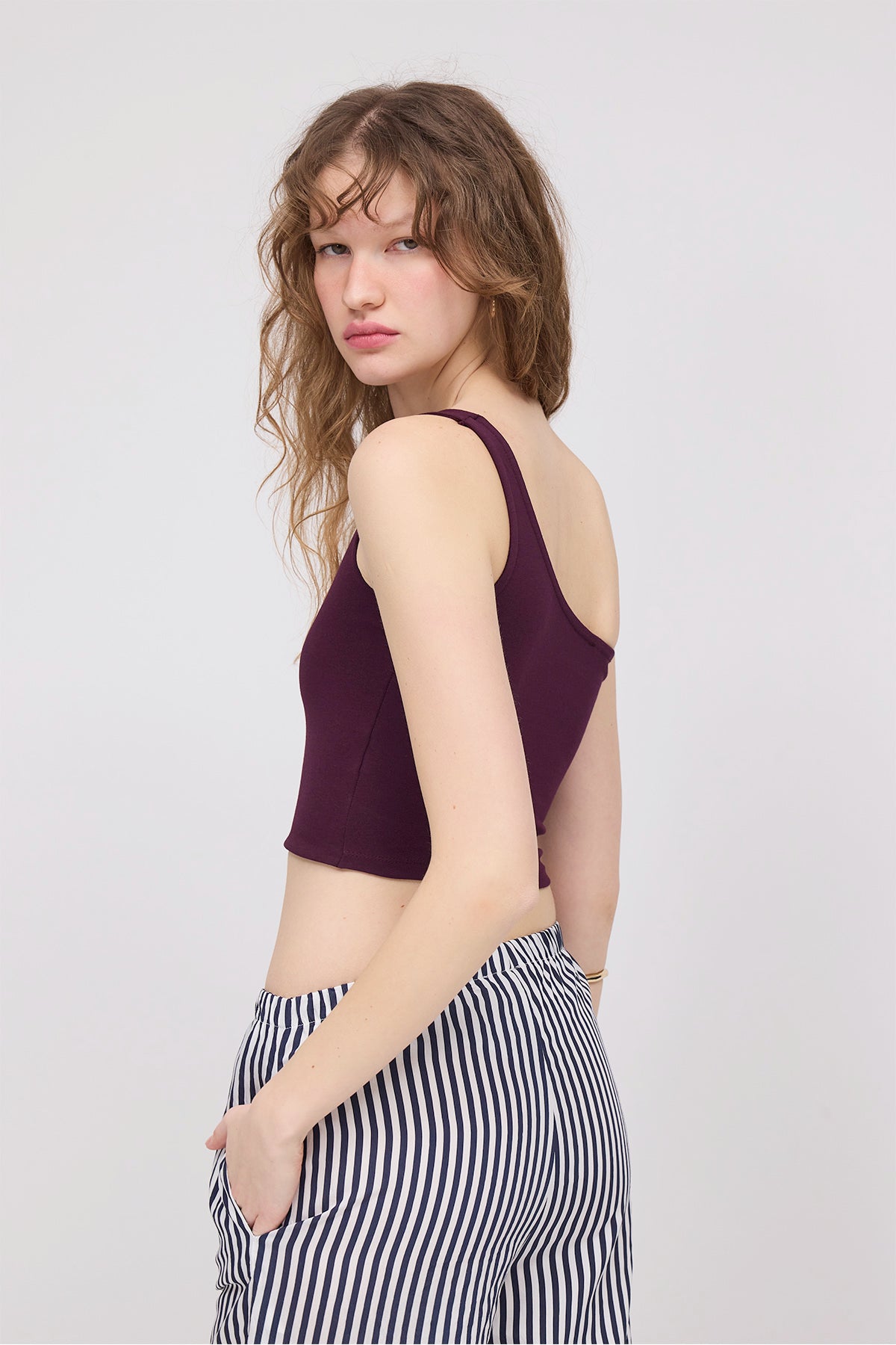 Gardenia_One-Shoulder-Short-Tank-Top-addax
