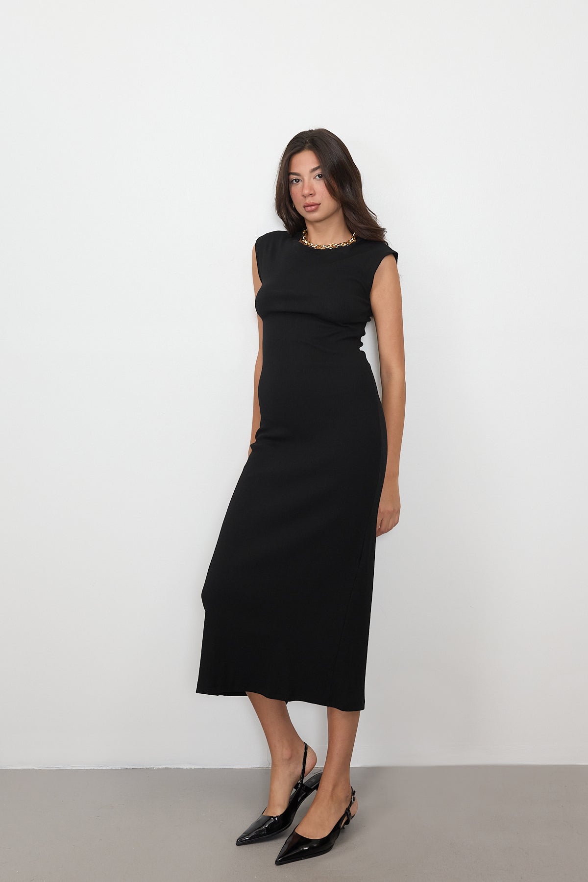 Black_Ribbed-Midi-Dress-addax