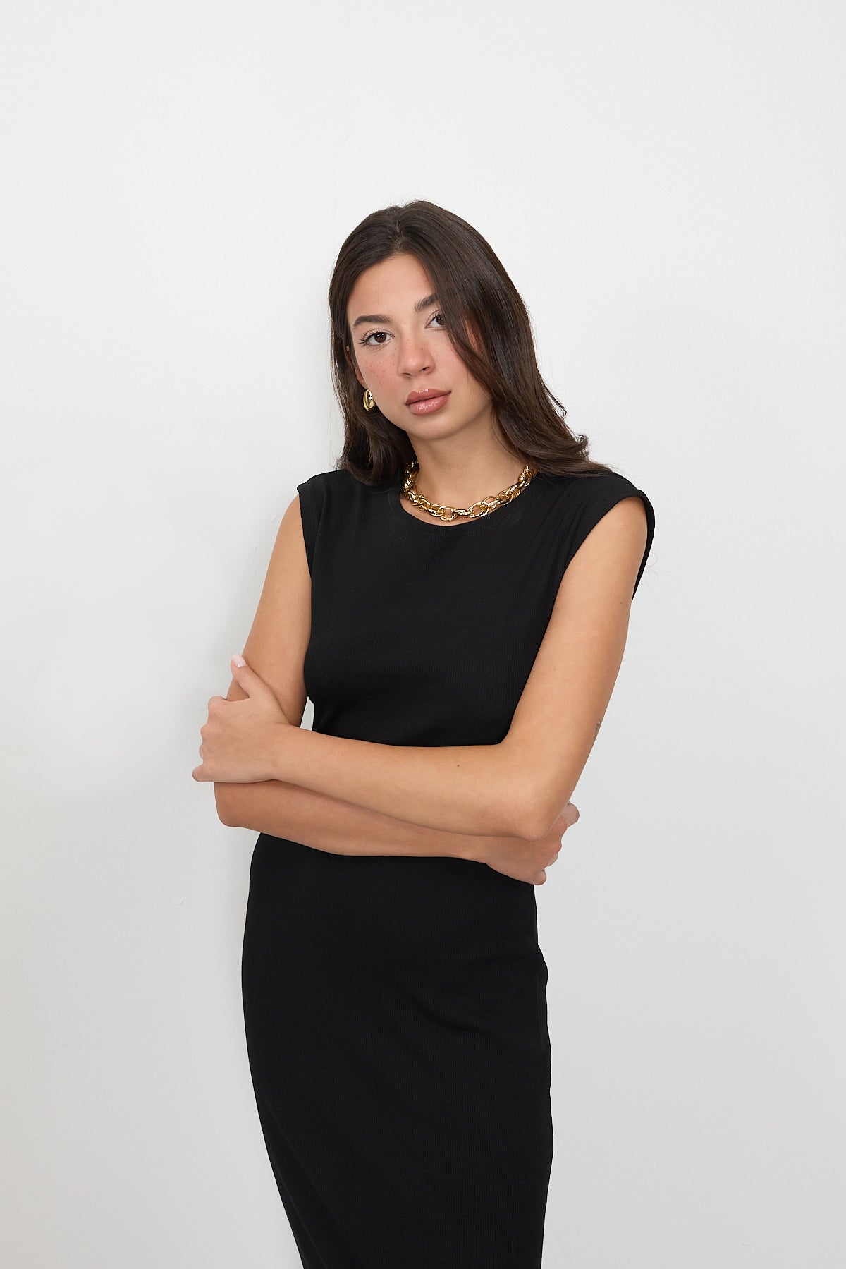 Black_Ribbed-Midi-Dress-addax