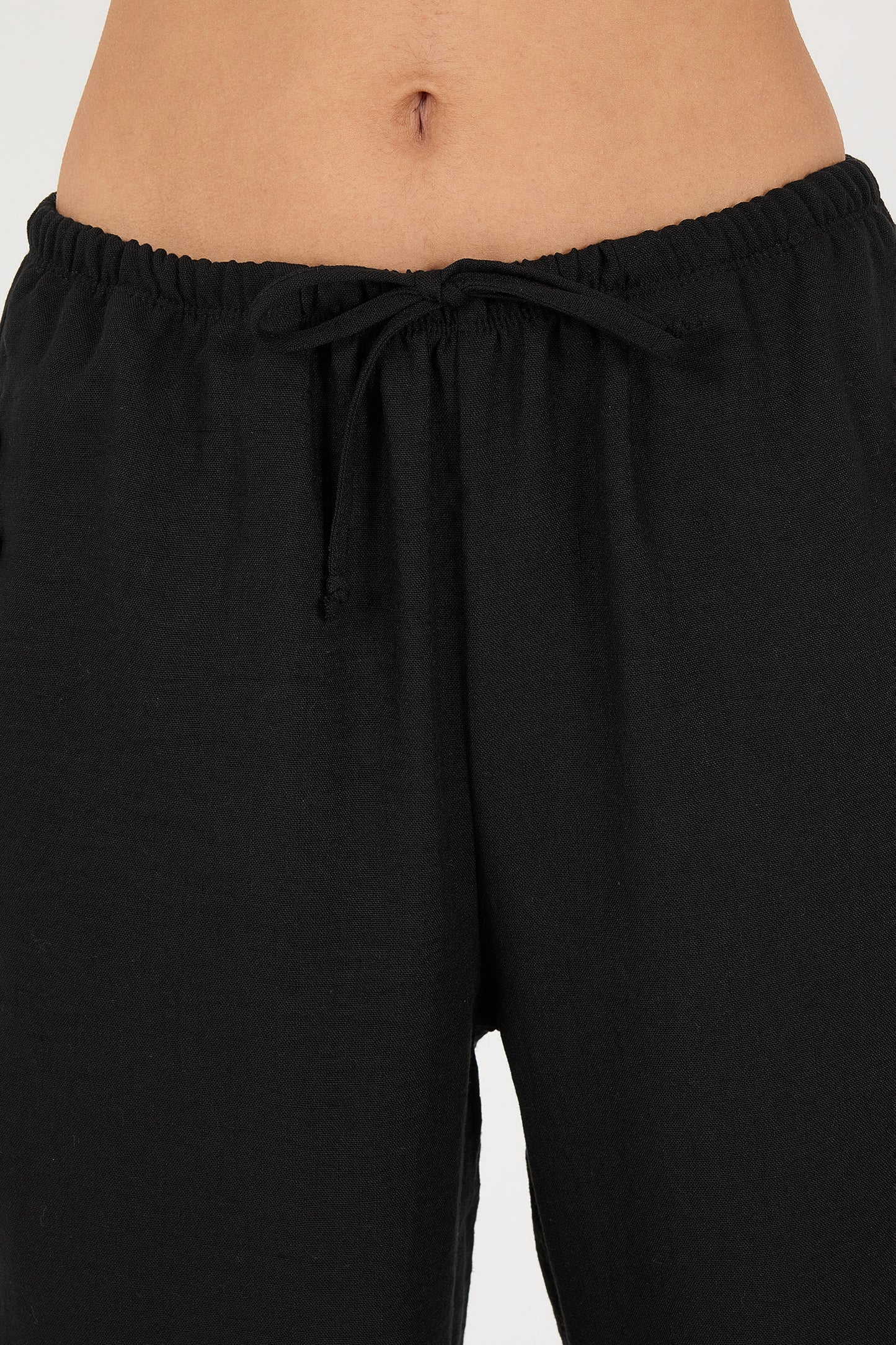 Black_Tied-Wide-Leg-Trousers-addax