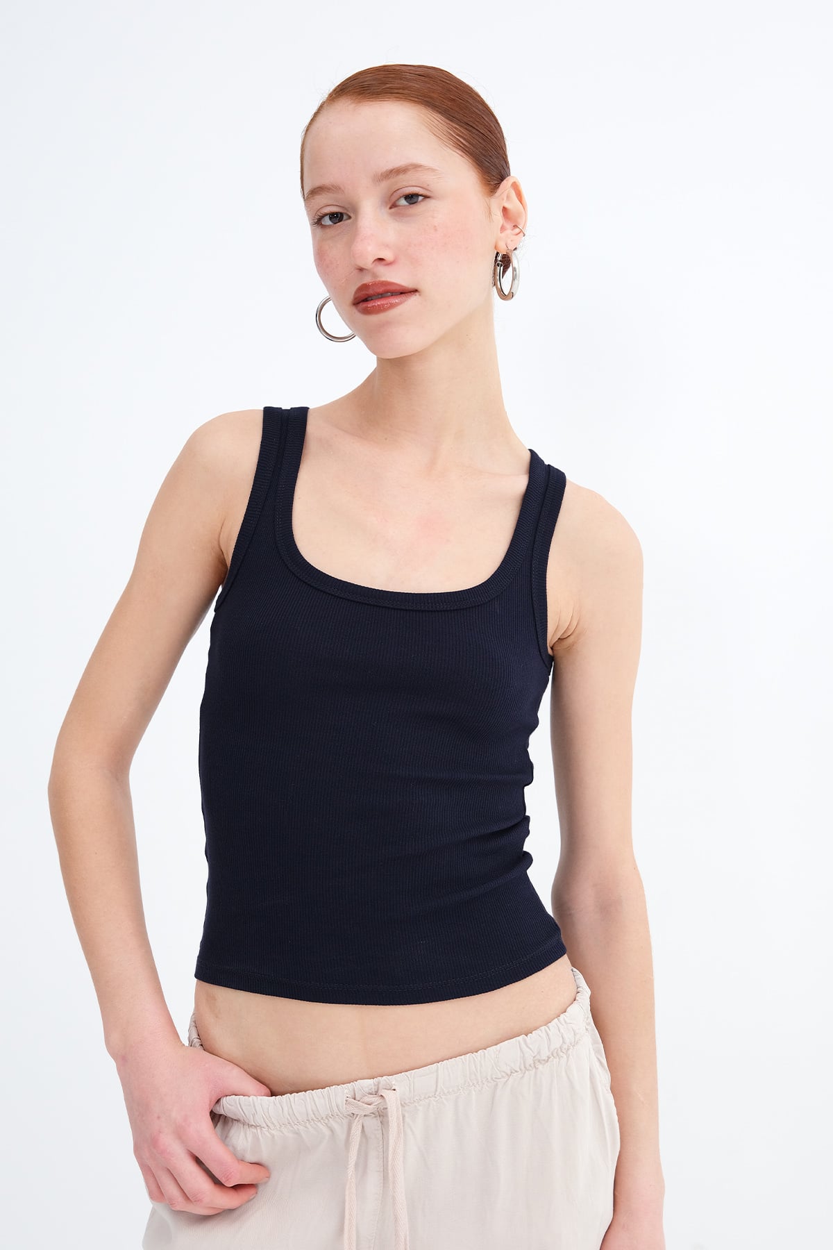 U Neck Sleeveless Tank Top