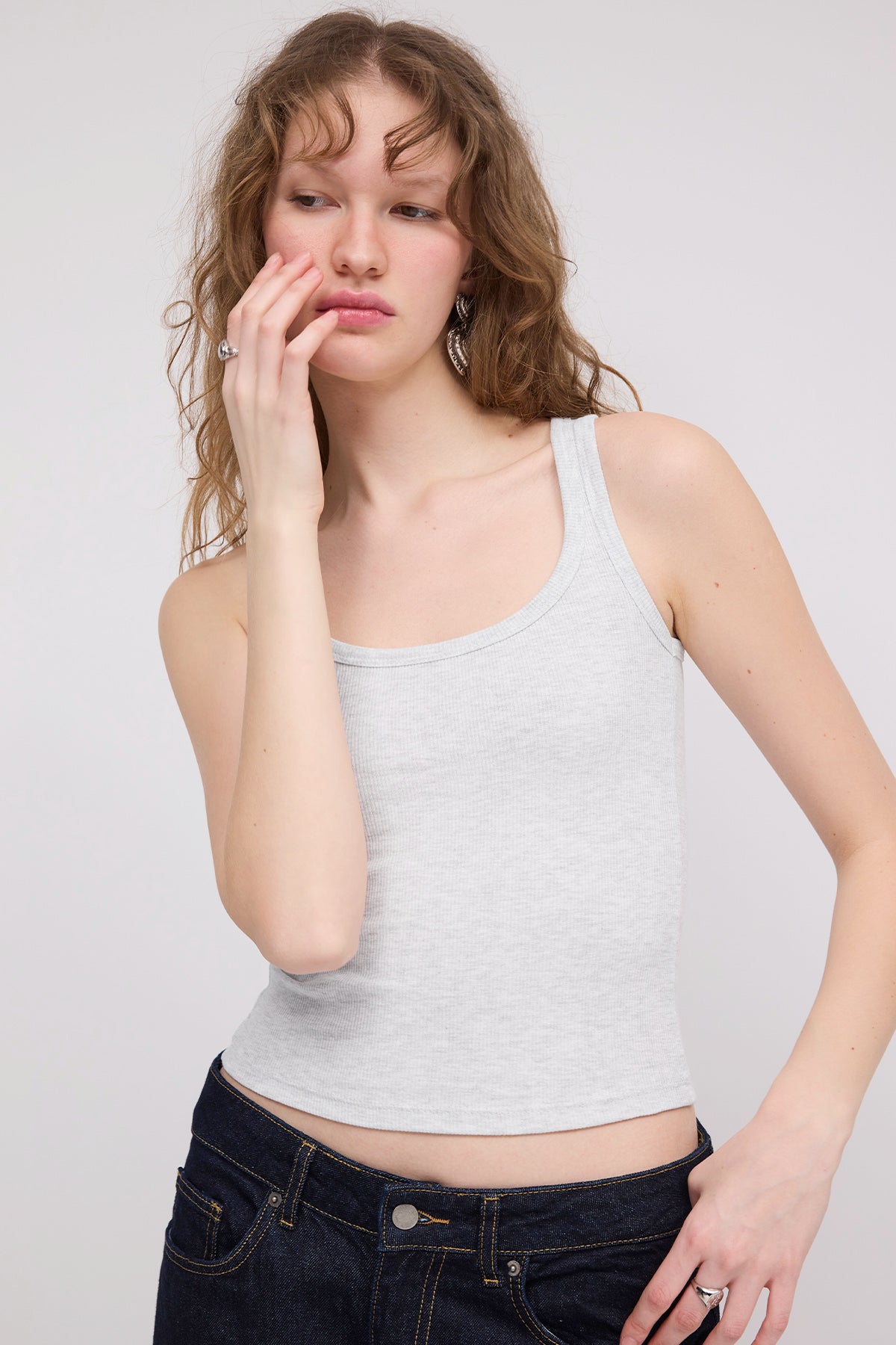 Snow-Melange_U-Neck-Sleeveless-Tank-Top-addax