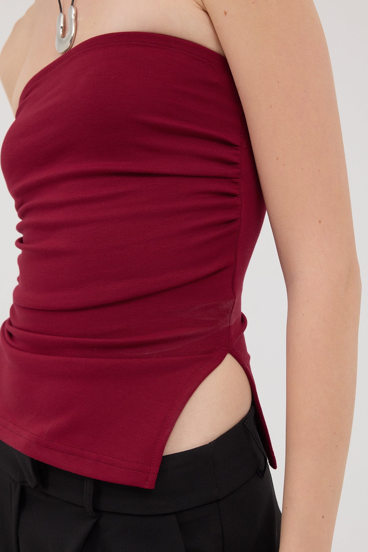 Burgundy_Strapless-Gathered-Bustier-addax