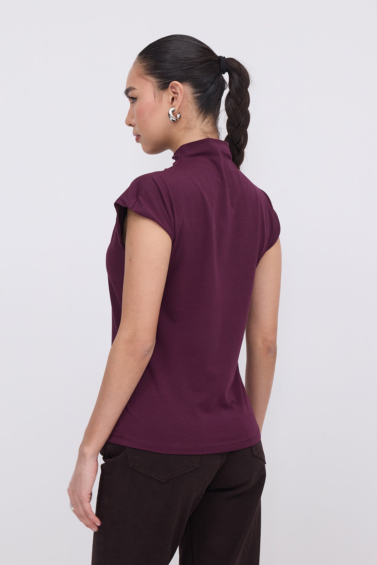Gardenia_High-Neck-Basic-Blouse-addax