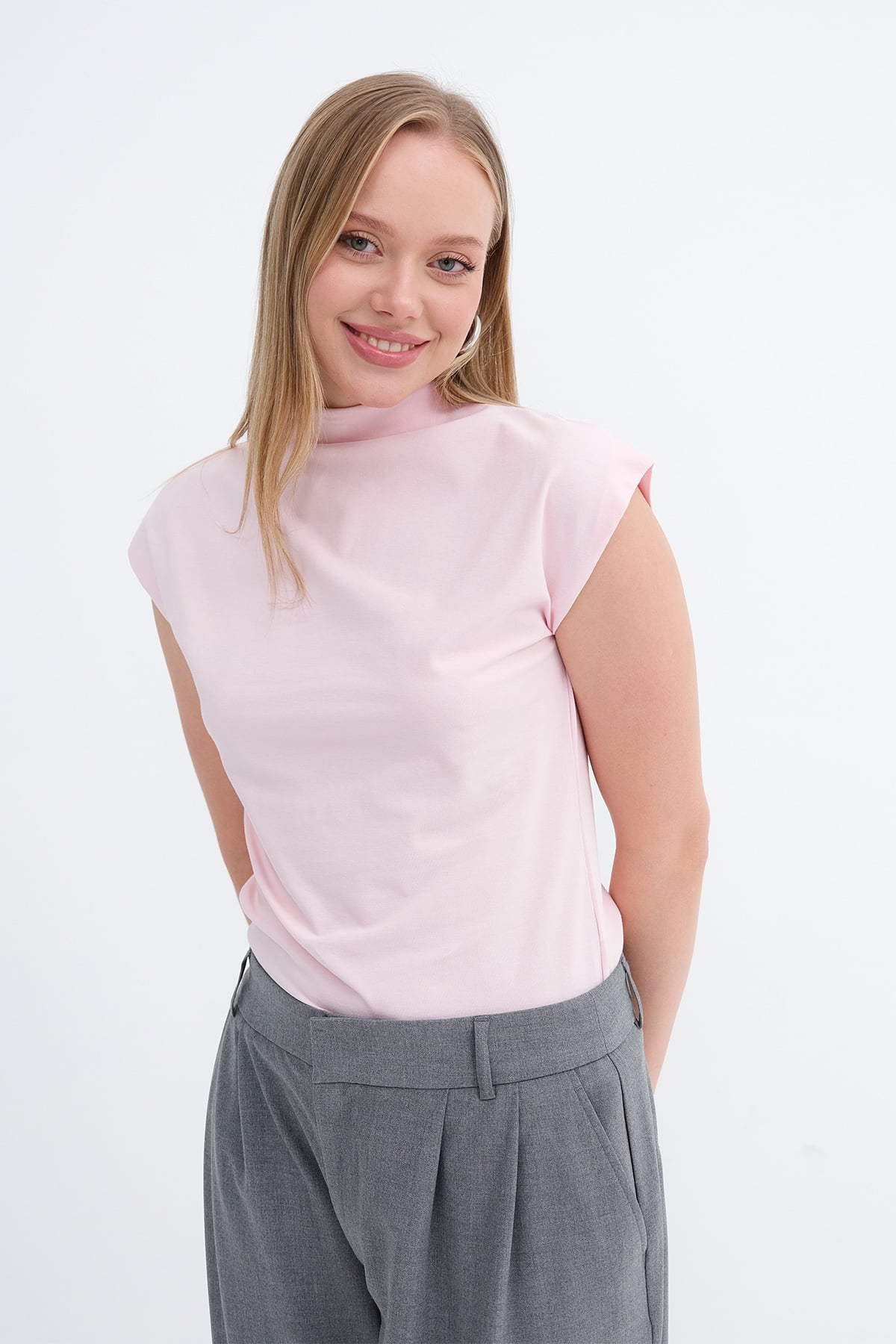 Lotus_High-Neck-Basic-Blouse-addax