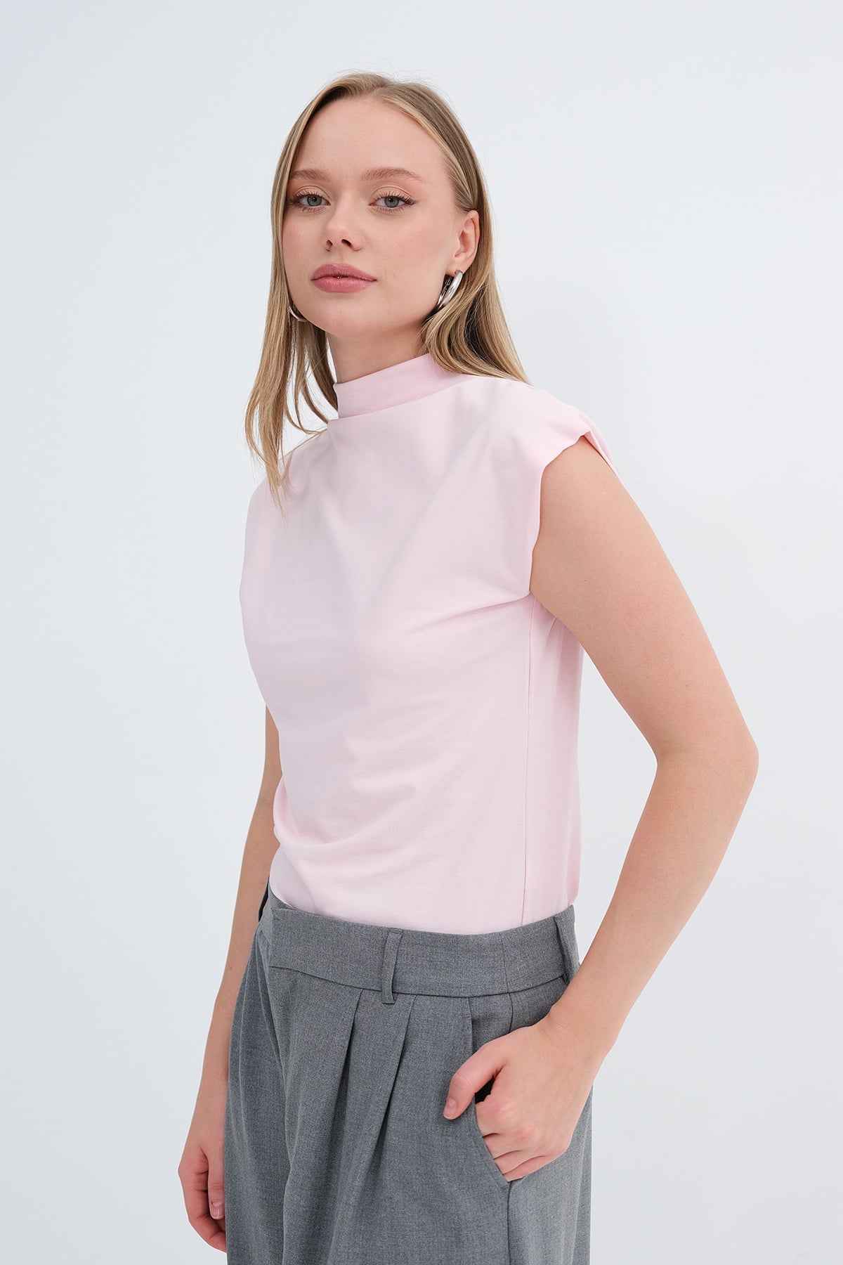 Lotus_High-Neck-Basic-Blouse-addax