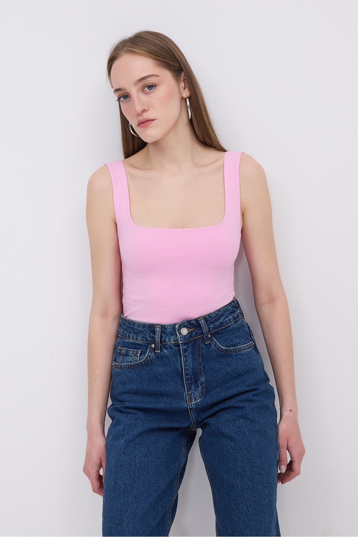 Begonia_Wide-Strap-Square-Neck-Tank-Top-addax