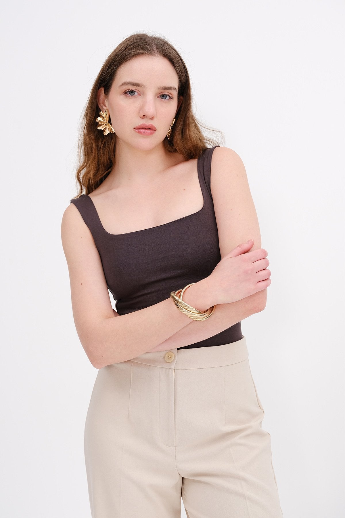 Soft-Brown_Wide-Strap-Square-Neck-Tank-Top-addax