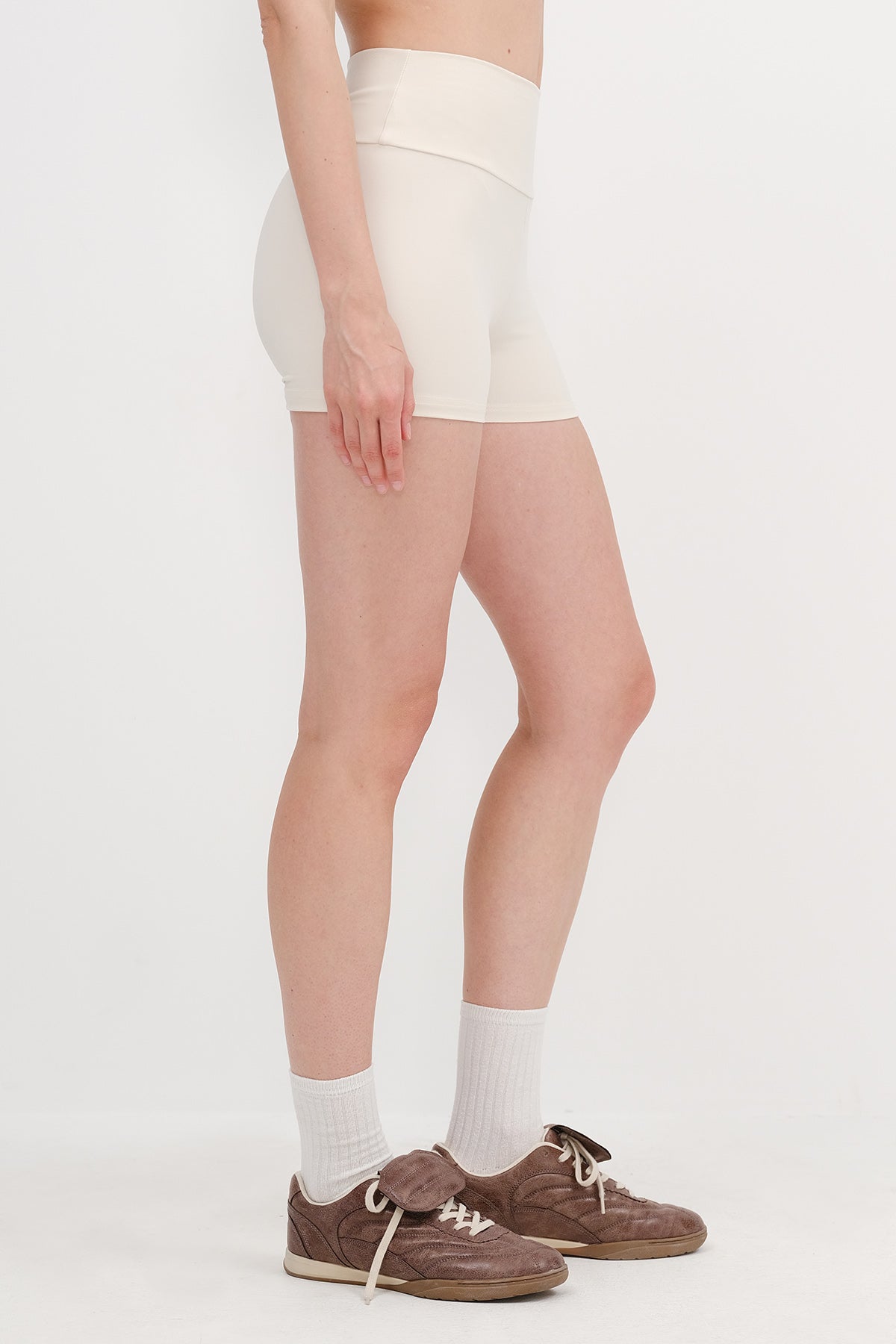 Bone_High-Waist-Sports-Shorts-Tights-addax