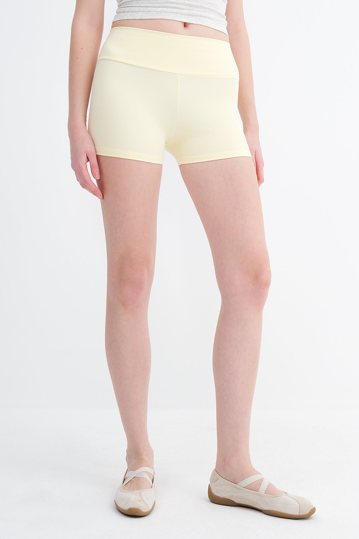 Light-Yellow_High-Waist-Sports-Shorts-Tights-addax