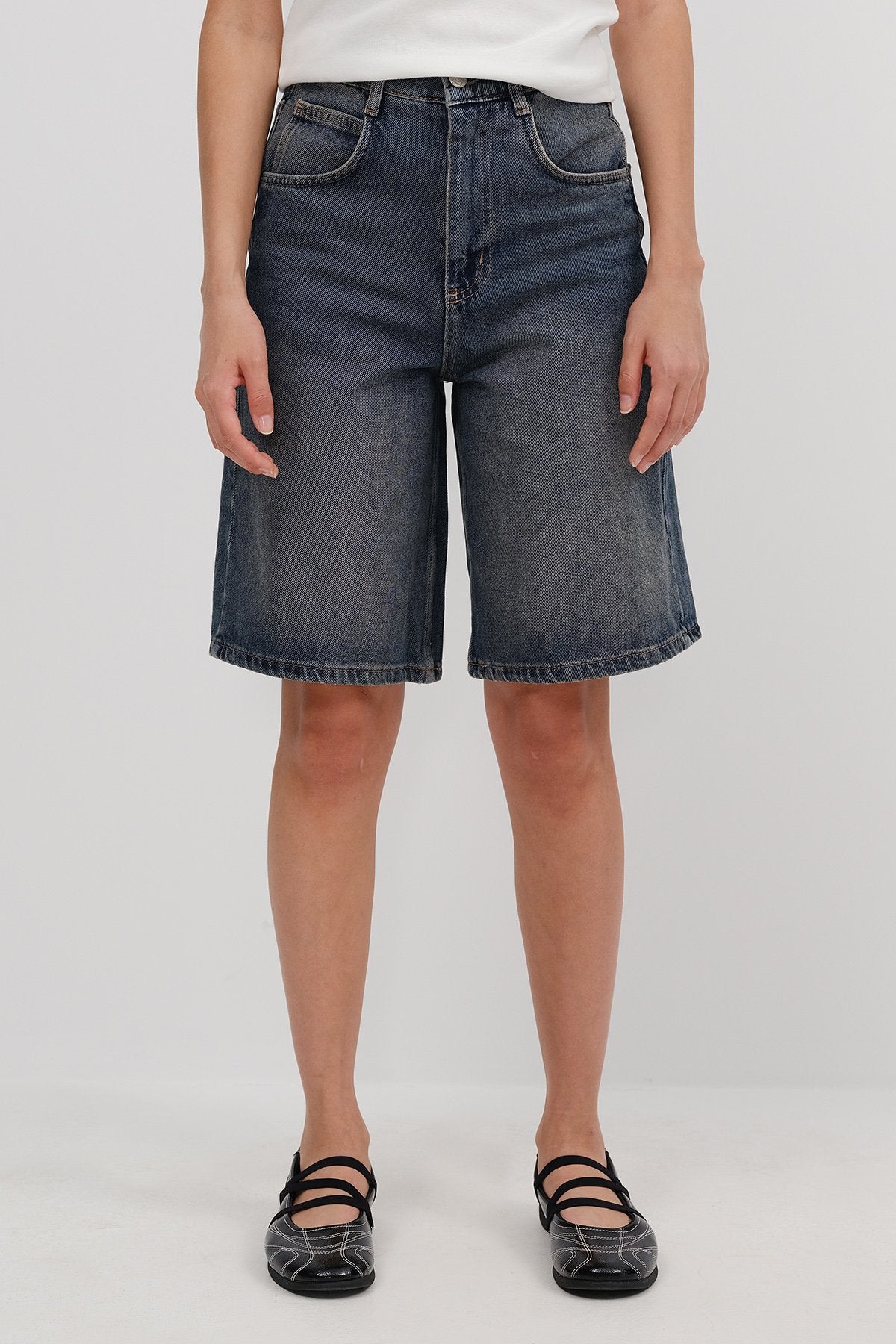 Tint_Bermuda-Denim-Shorts-addax