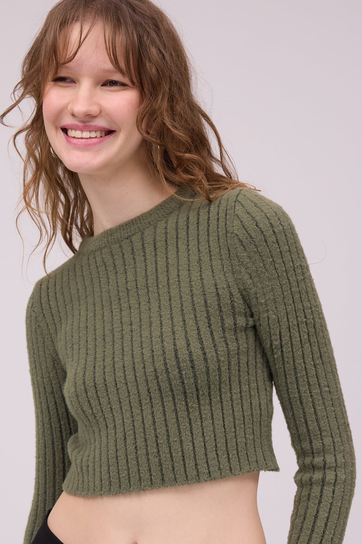 Oil-Green_Soft-Crop-Knit-Sweater-addax
