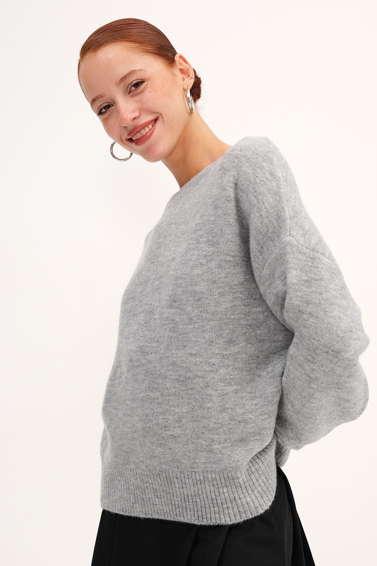 Grey_Crew-Neck-Long-Sleeve-Knitwear-Sweater-addax