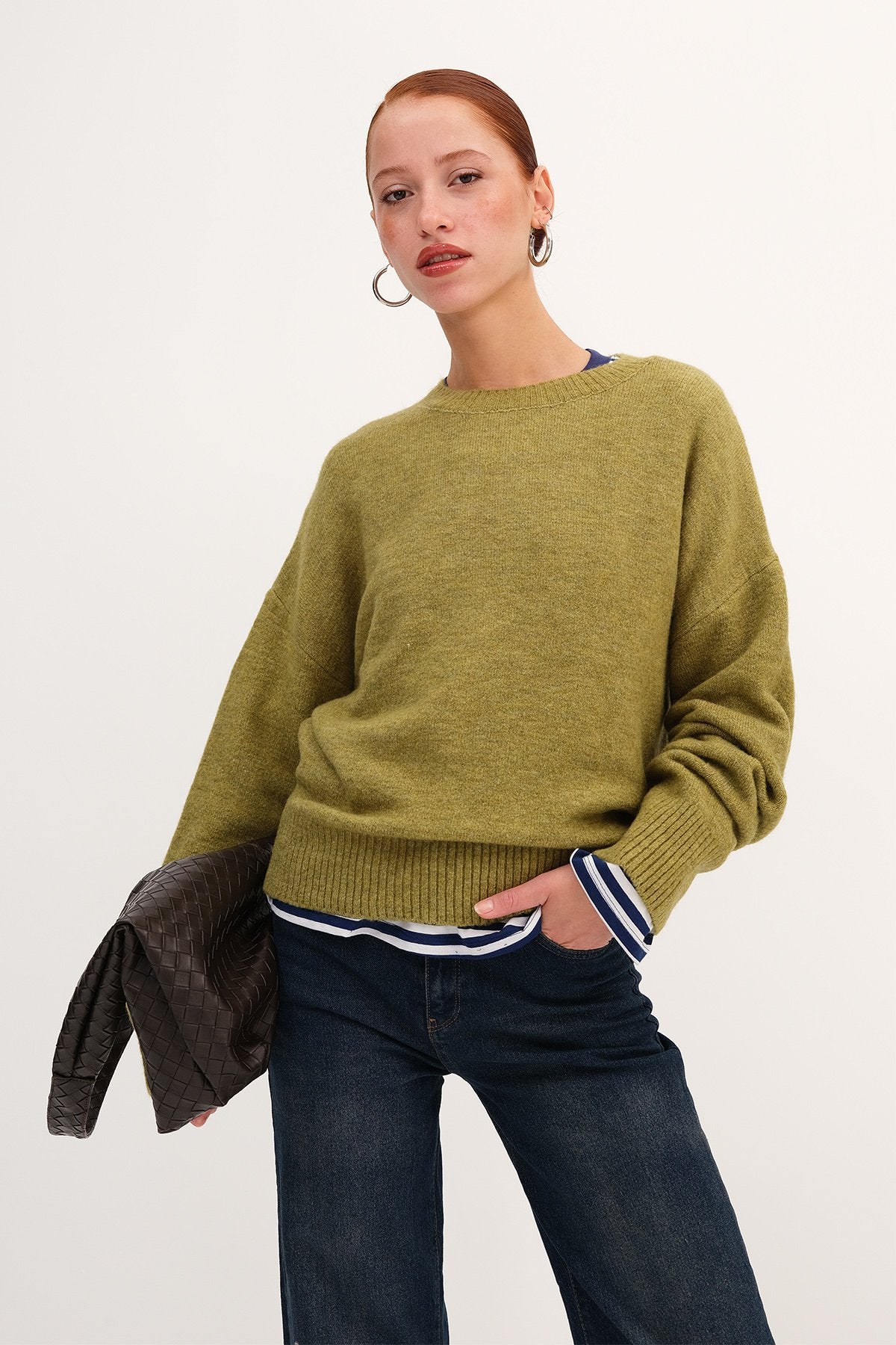 Olive_Crew-Neck-Long-Sleeve-Knitwear-Sweater-addax