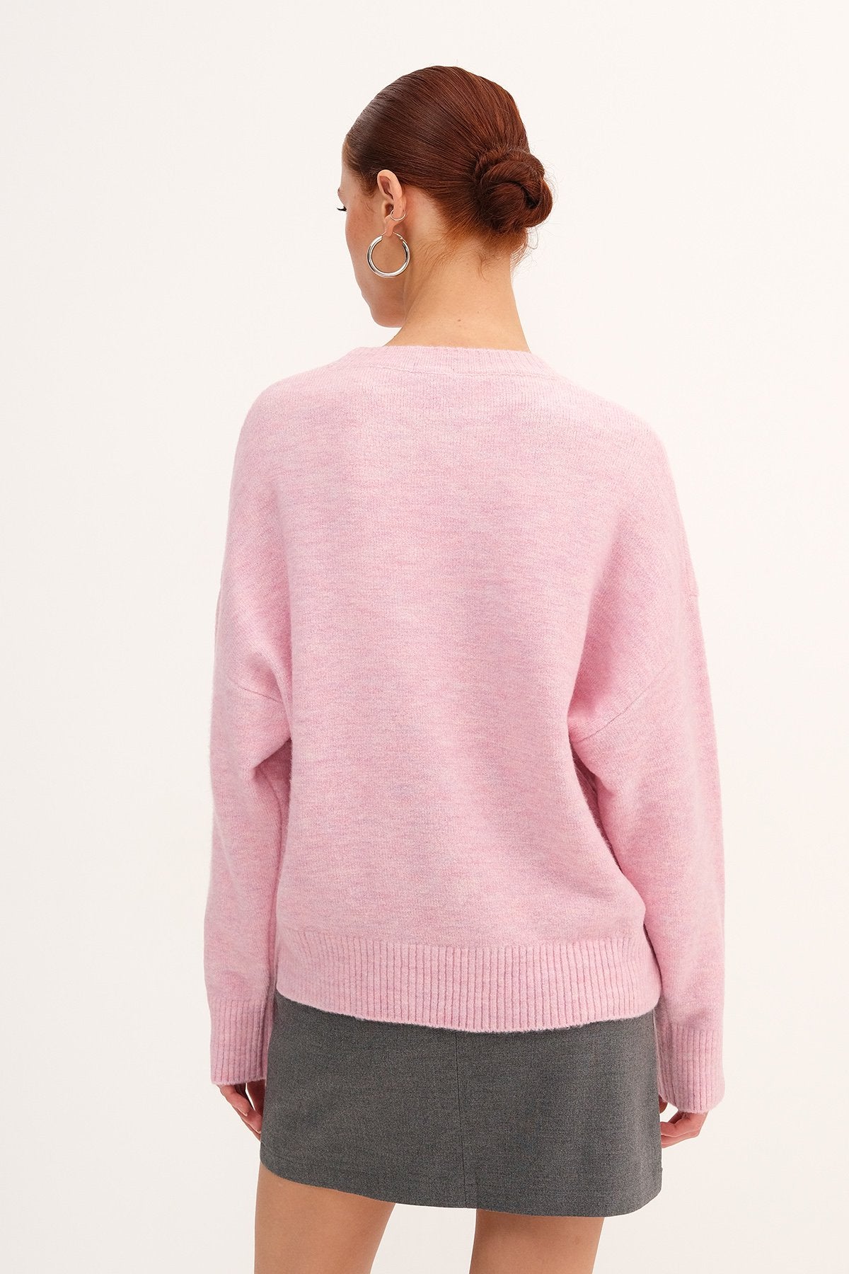 Begonia_Crew-Neck-Long-Sleeve-Knitwear-Sweater-addax