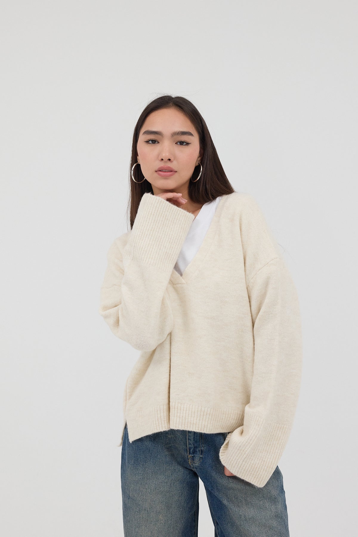 Beige_V-Neck-Knitwear-Sweater-addax